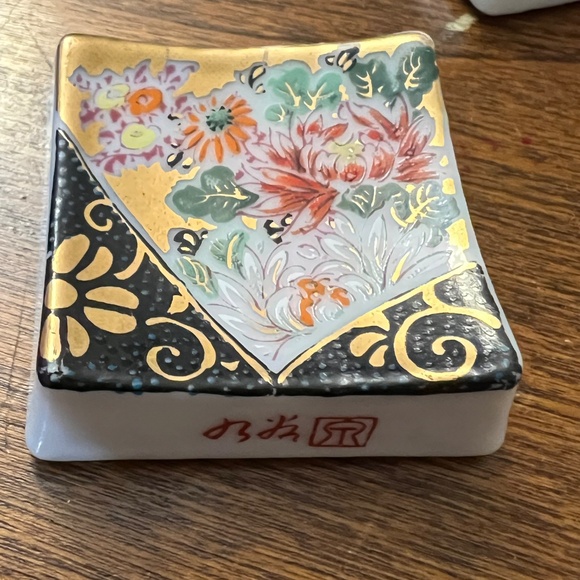 Vintage Kutani Chopstick Rest   Set of 5 - Picture 2 of 5